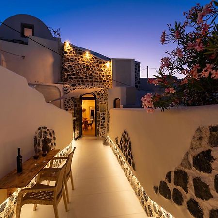 Deep Cave Suites Kontochori Fira  Exterior foto